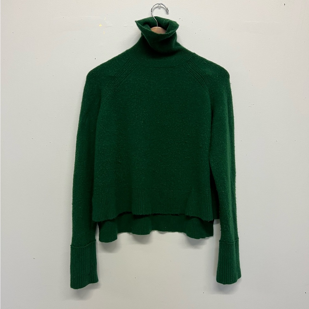 Green J.Crew turtleneck wool blend sweater size M